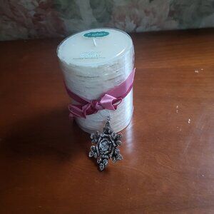 St. Nicholas Square Through The Woods Candle (new)